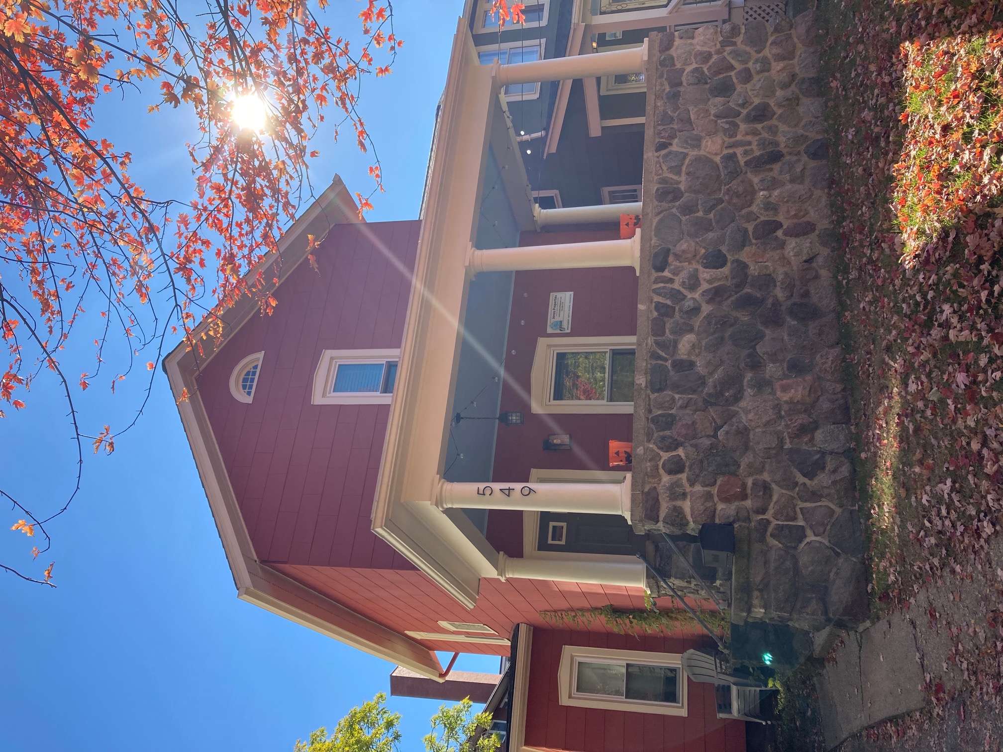 549 E. Madison St., 1